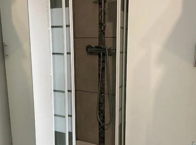 Cosy 16 Metro Exelmans * פריז